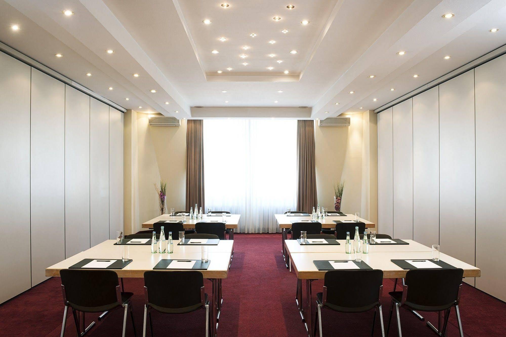 Taste Hotel Heidenheim Esterno foto